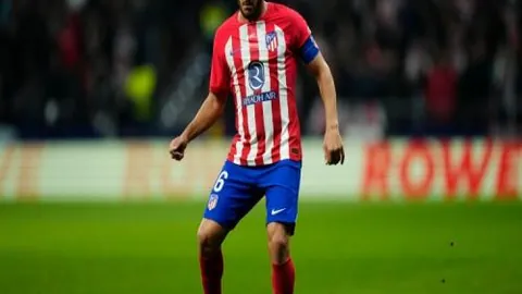 王楚钦WTT福冈总决赛男单四强在握，央视新闻客户端实时报道